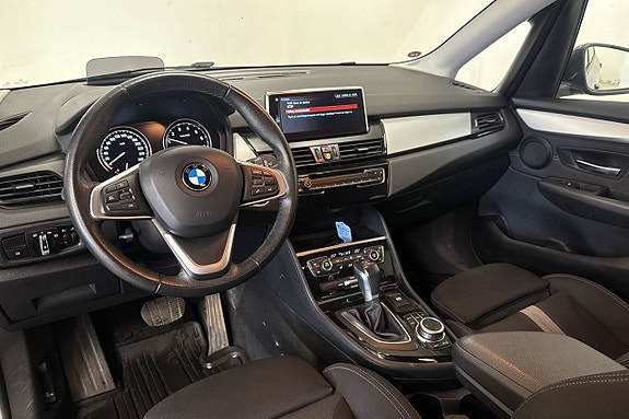 BMW 225xe 15 of 25