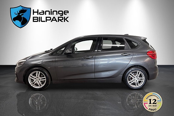 BMW 225xe 10 of 25