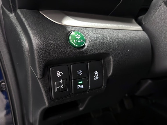 Honda CR-V 16 of 28