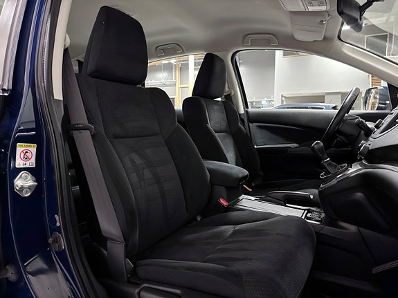 Honda CR-V 25 of 28
