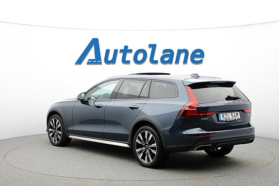 Volvo V60 Cross Country 5 of 5