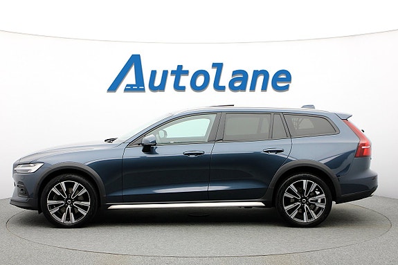 Volvo V60 Cross Country 4 of 5