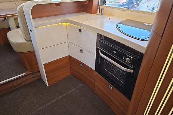 Carthago Liner For Two 53 L 160hk Hydraliska, Solceller, Inverter, Soffgrupp bak 13 of 30