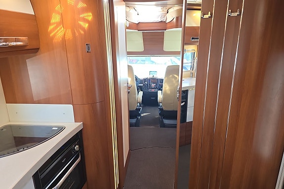 Carthago Liner For Two 53 L 160hk Hydraliska, Solceller, Inverter, Soffgrupp bak 18 of 30