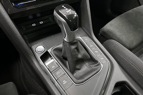 Volkswagen Tiguan 15 of 23