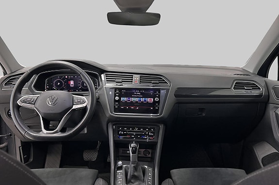 Volkswagen Tiguan 14 of 23