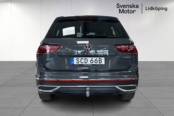 Volkswagen Tiguan 5 of 23