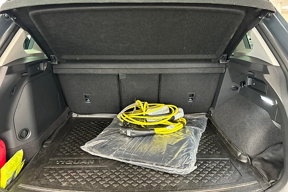 Volkswagen Tiguan 10 of 23