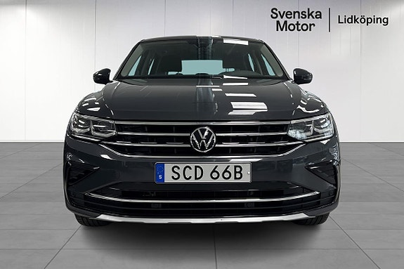 Volkswagen Tiguan 2 of 23
