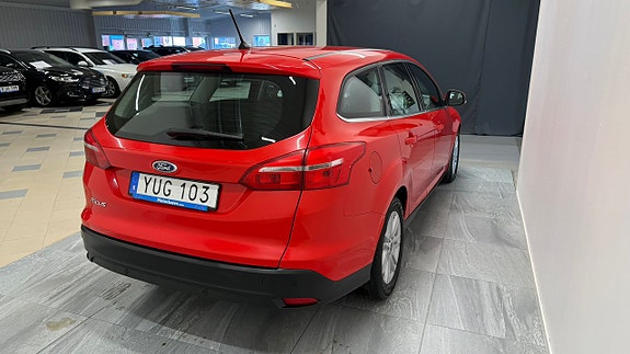 Ford Focus 5 of 5