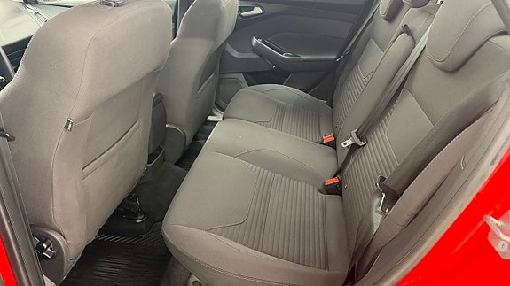 Ford Focus 13 of 15