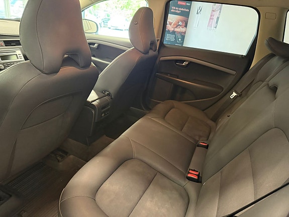 Volvo V70 9 of 11