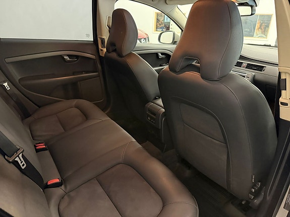 Volvo V70 10 of 11