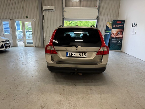 Volvo V70 5 of 11