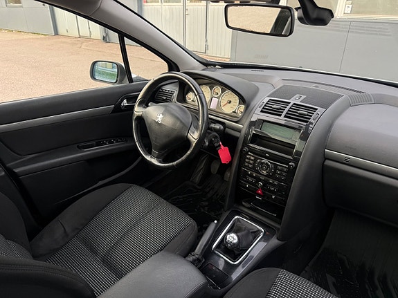 Peugeot 407 14 of 25