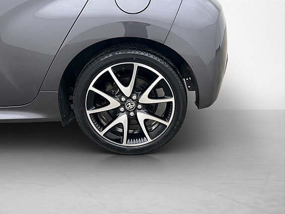 Toyota Yaris 25 of 27