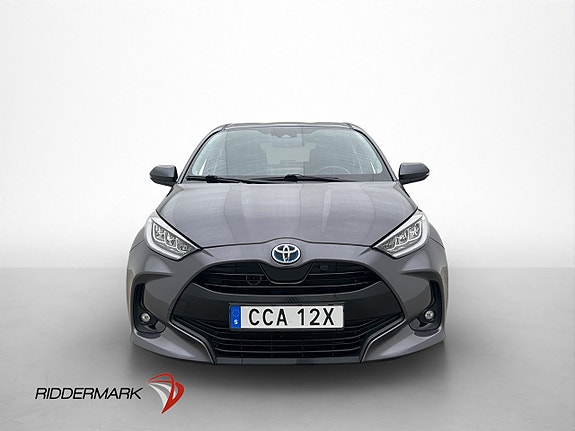 Toyota Yaris 2 of 27