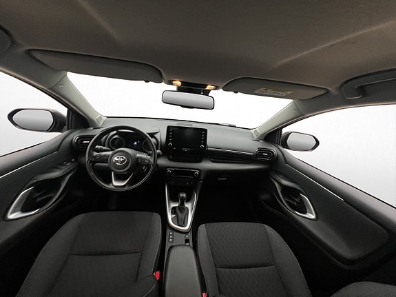 Toyota Yaris 11 of 27