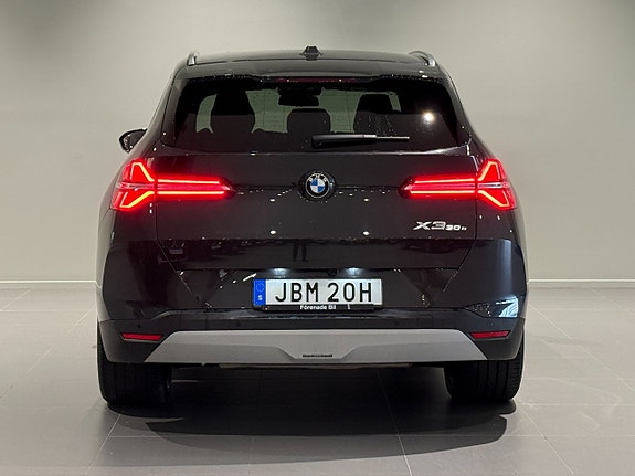 BMW X3 4 of 5