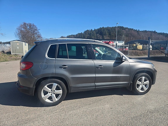 Volkswagen Tiguan 5 of 5