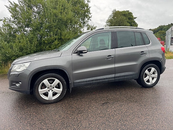 Volkswagen Tiguan 2 of 21