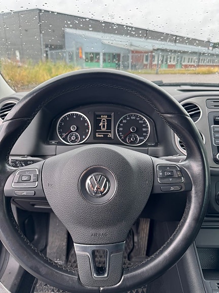 Volkswagen Tiguan 15 of 21