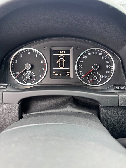 Volkswagen Tiguan 16 of 21