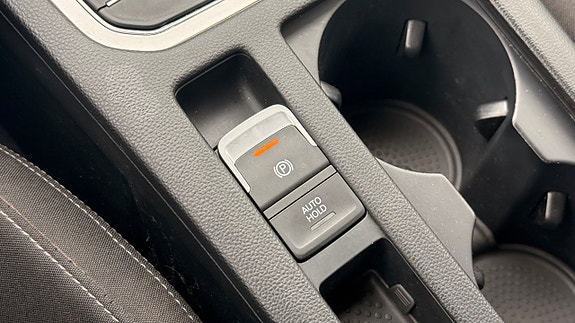 Volkswagen Passat 24 of 30