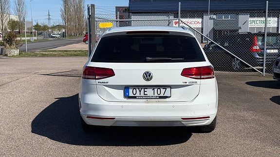 Volkswagen Passat 5 of 5