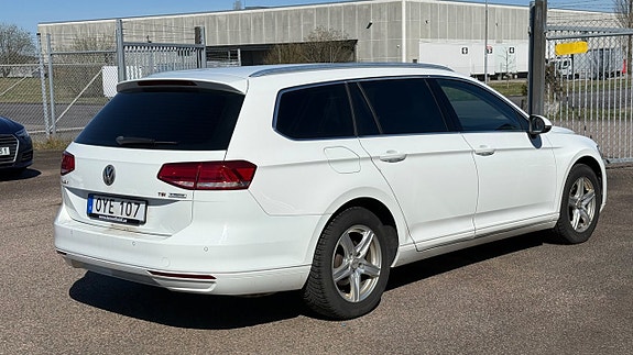 Volkswagen Passat 4 of 5