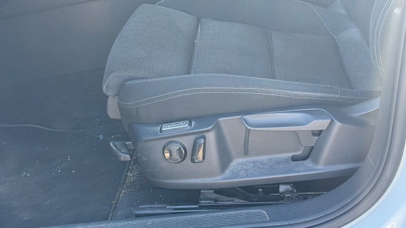 Volkswagen Passat 9 of 30