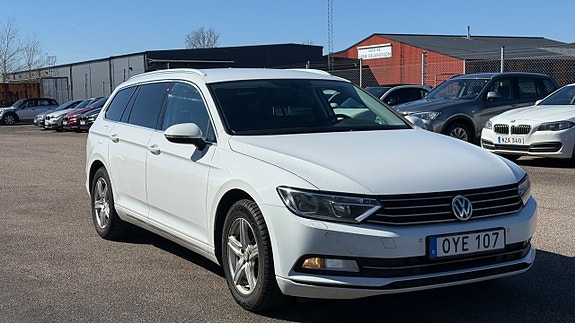 Volkswagen Passat 3 of 5
