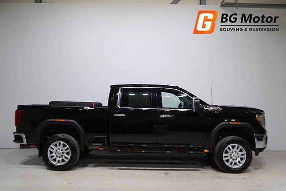 GMC Sierra 2 of 5