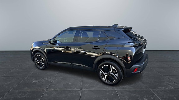 Peugeot 2008 3 of 5