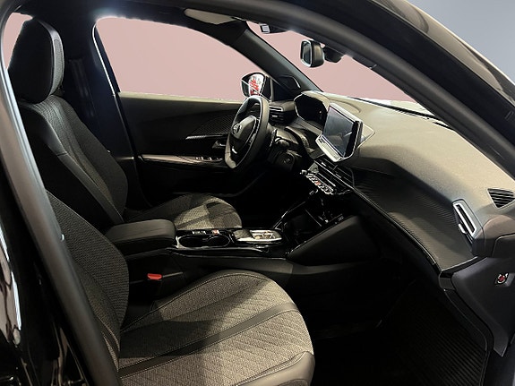 Peugeot 2008 5 of 5