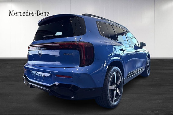 Mercedes-Benz GLB350 4 of 5