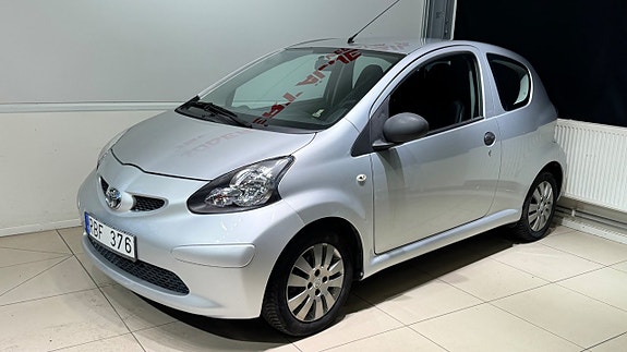 Toyota Aygo 2 of 13