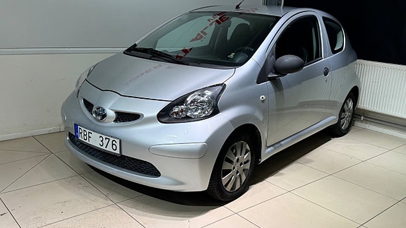 Toyota Aygo 3 of 13