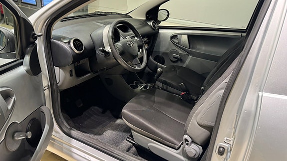 Toyota Aygo 6 of 13