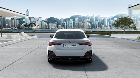 BMW i4 5 of 13