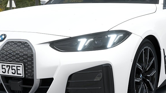 BMW i4 6 of 13