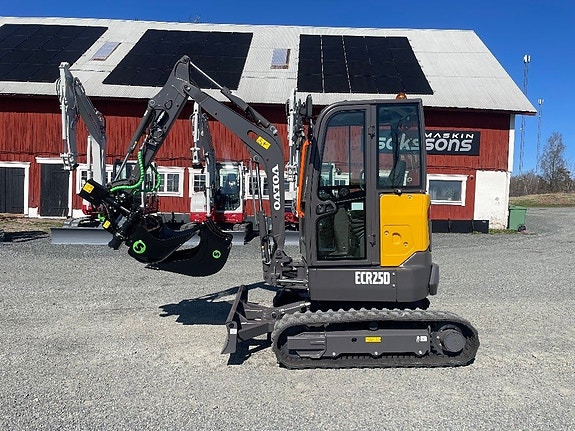 Volvo ECR25D Steelwrist X04 -26