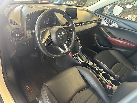 Mazda CX-3 8 of 12