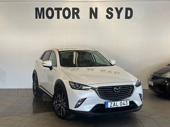 Mazda CX-3 2 of 12