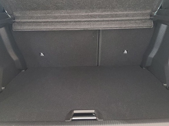 Peugeot 2008 13 of 14