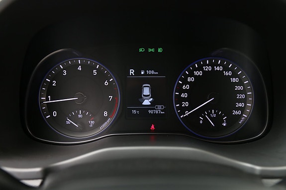Hyundai Kona 26 of 30