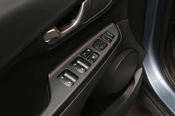 Hyundai Kona 18 of 30