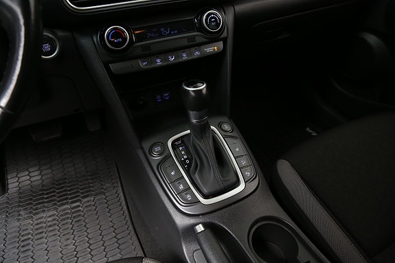 Hyundai Kona 22 of 30