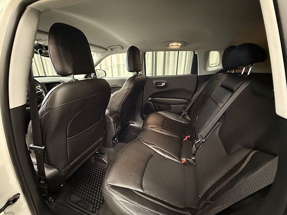 Jeep Compass 8 of 14