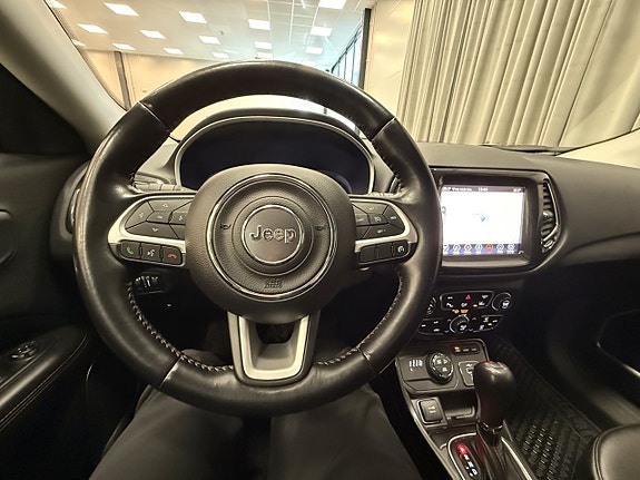 Jeep Compass 14 of 14